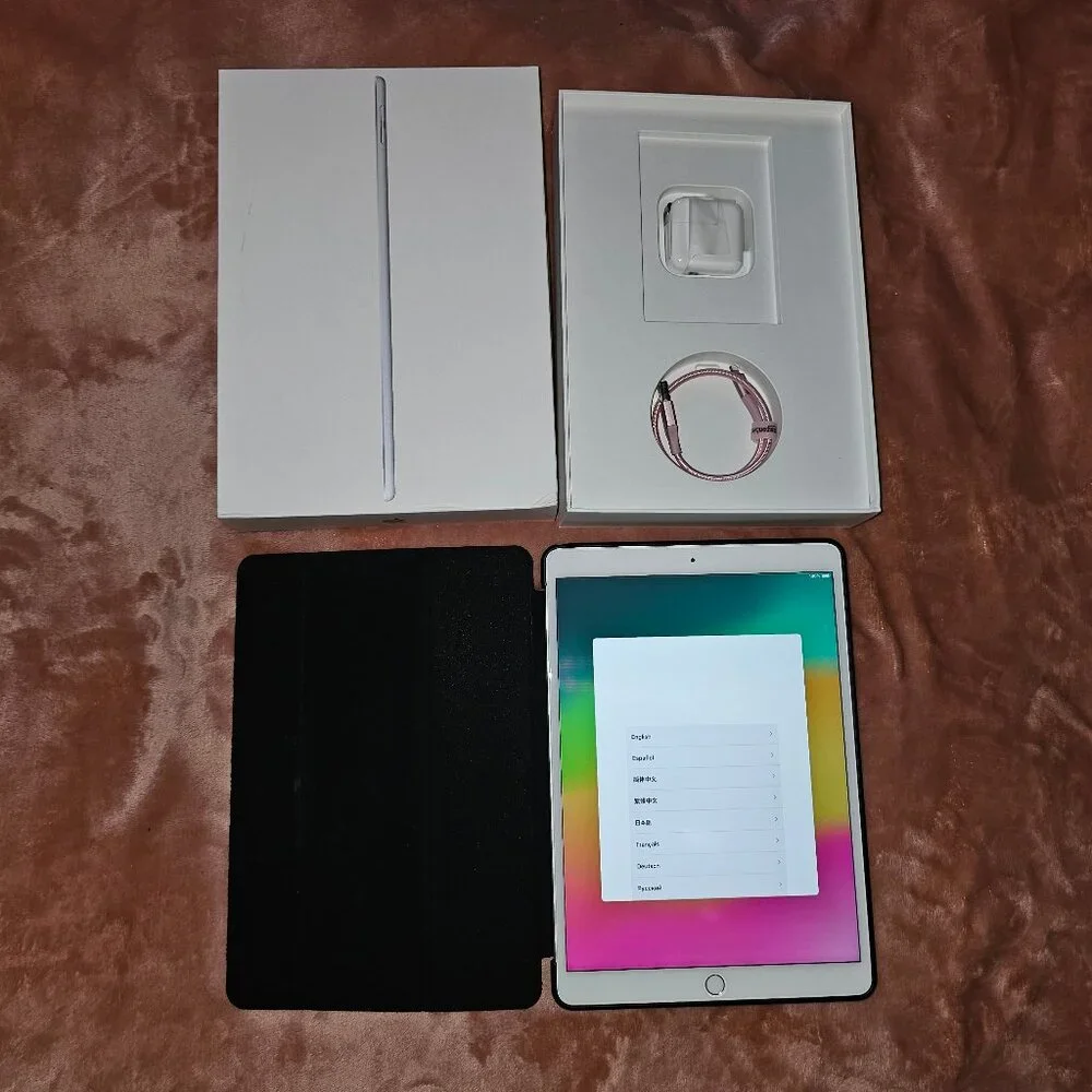 Apple iPad Air 3 3rd Gen 64GB Silver Wifi Tablet w/ Accessories Works